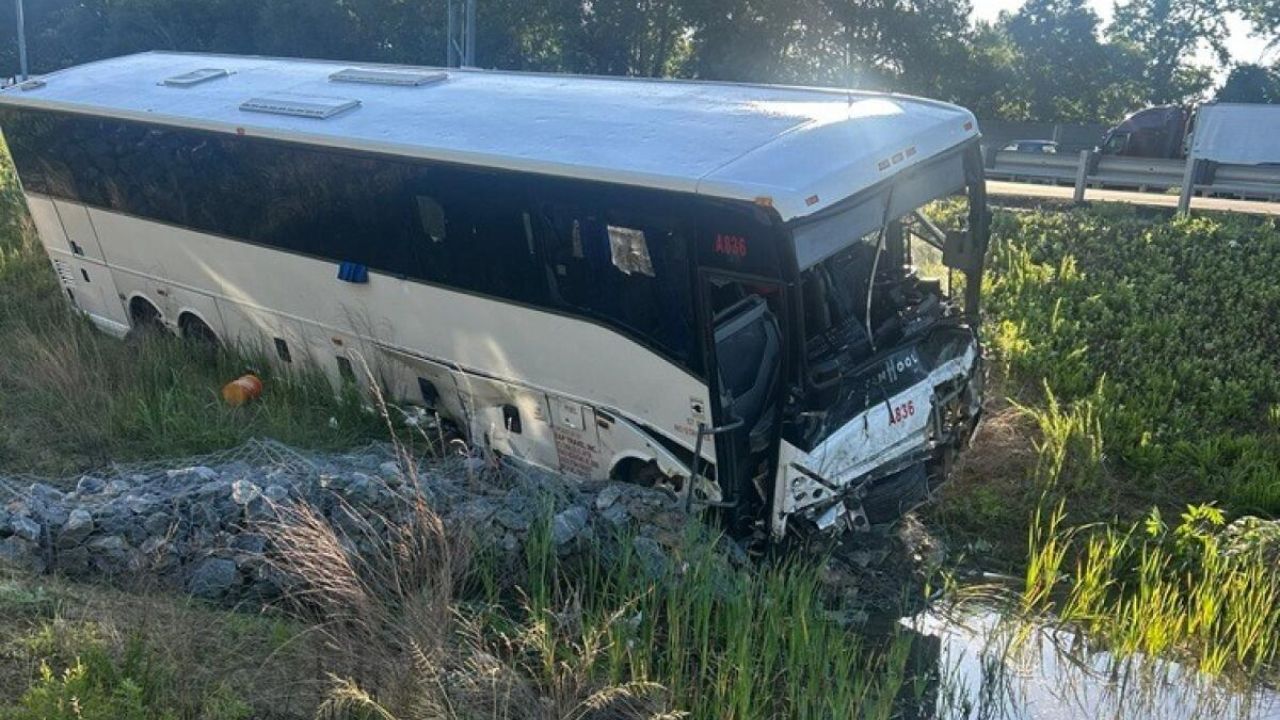 A Family of 4 Was Burned Alive in Their Car After a Bus Plowed Into Traffic on I-95 — Here's What We Know