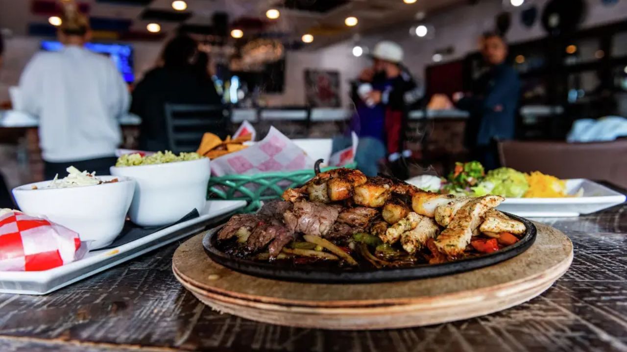 Houston Favorite Shuts Down Overnight — Families Who Loved This Spot Never Got to Say Goodbye