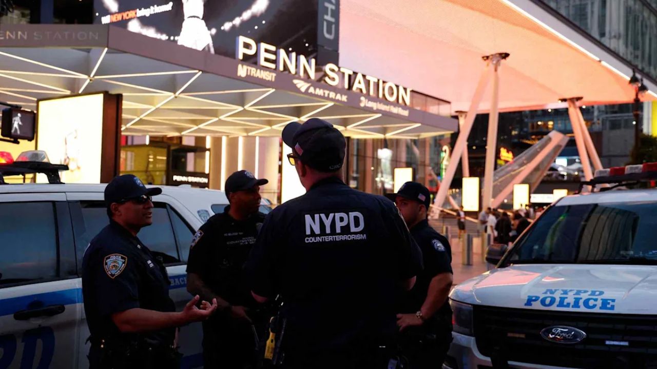 5 People Stabbed at Penn Station — Suspect in Custody as NYC Reels From Sunday Night Attack