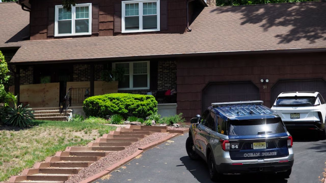 NJ husband texted his kids after killing wife of 39 years with a barbell, police say